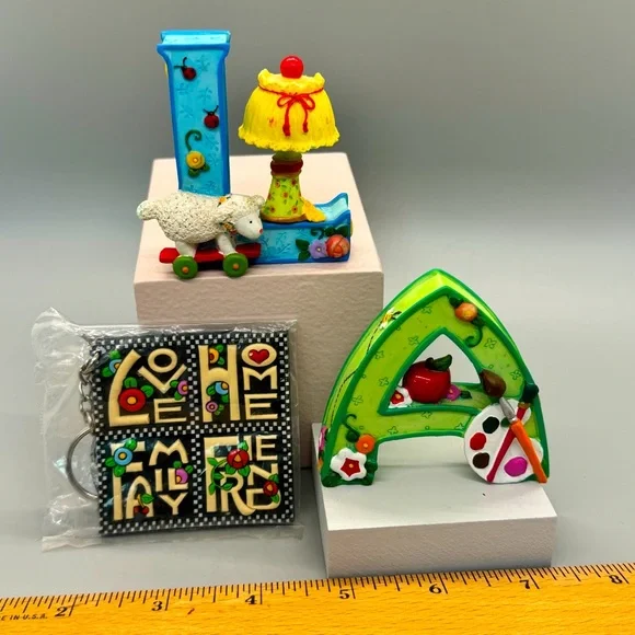 Two EUC 1999 Vintage Mary Engelbreit Resin Letters - A & L plus a new keychain! - Picture 1 of 7